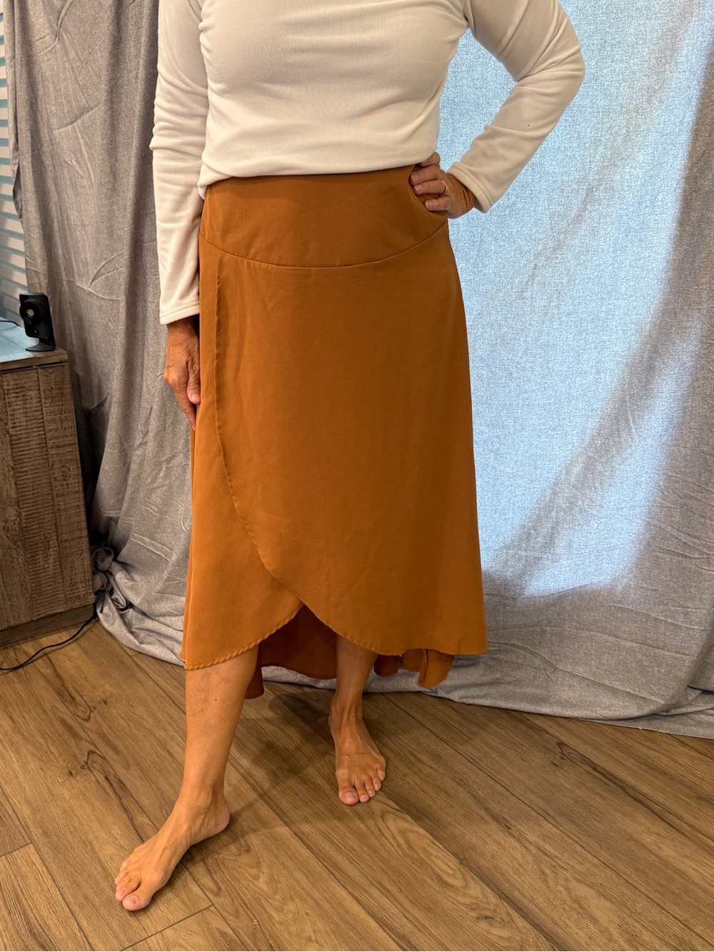 NWOT Women’s Brown High Waist Asymmetrical Ruffle High Low Maxi Skirt S Teacher